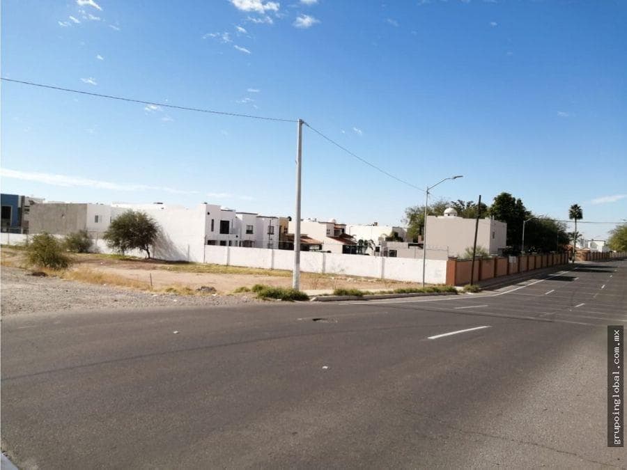 Lot on Juan Navarrete Blvd., near the intersection with Carlos Quintero Arce Blvd.