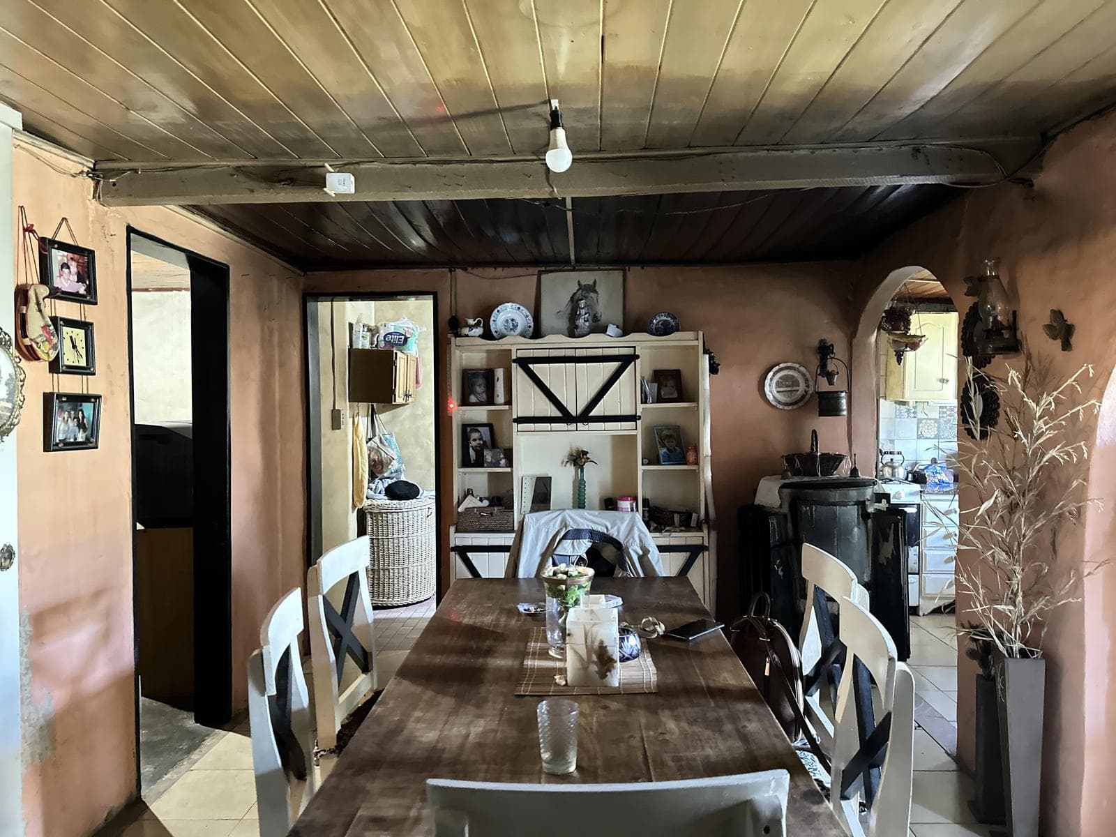 For Sale: 3-Bedroom House in Lobos