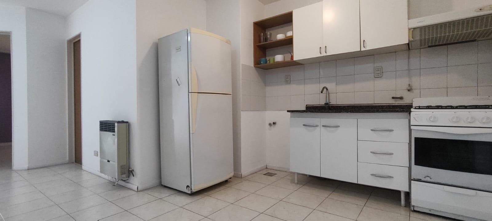 EXCELLENT LOCATION - FOR RENT: 1-Bedroom Apartment RIGHT ACROSS FROM PLAZA COLON!