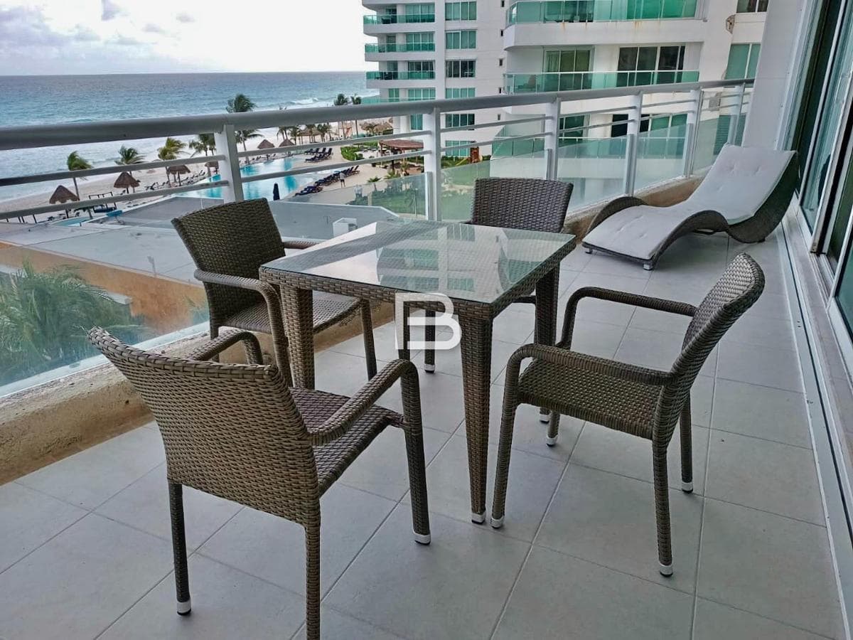 Furnished Apartment for Rent in Cancun's Hotel Zone, Oceanfront