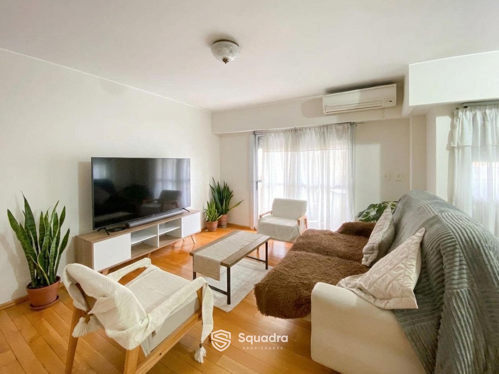 FOR SALE - 2-bedroom apartment with balcony, terrace, and parking space - Parque España, Rosario. QUALIFIES FOR A LOAN