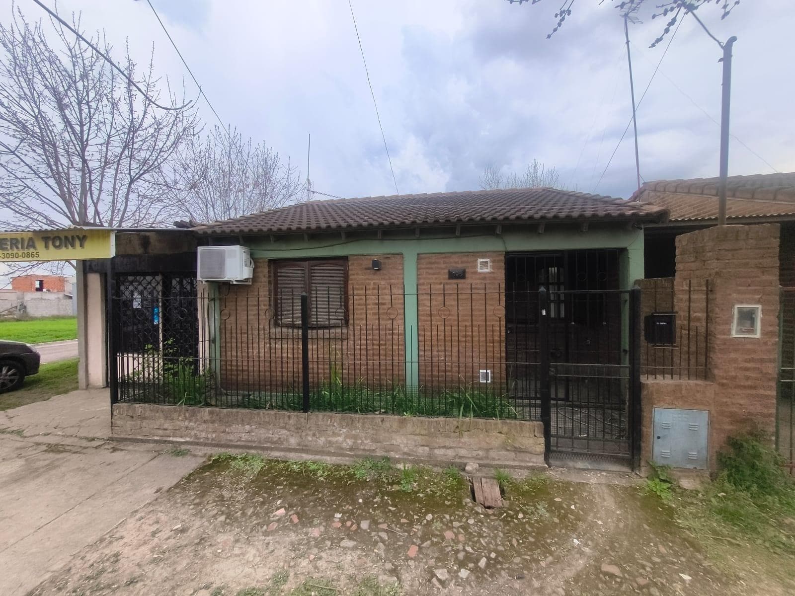 House for RENT