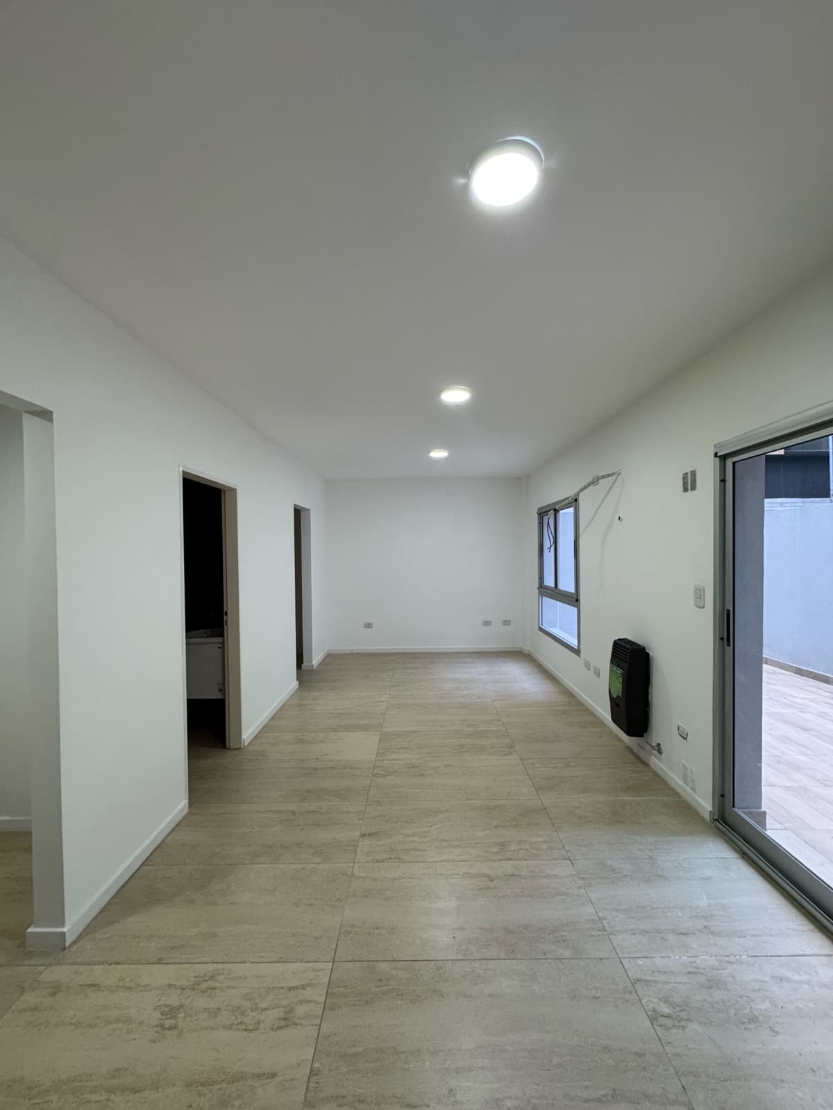 Studio apartment with a patio and garage, for rent in Villa Devoto