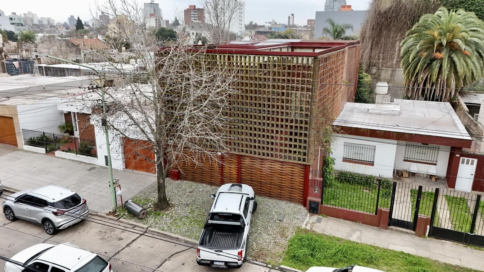 Casa en Venta de diseño contemporáneo, jardín y arquitectura singular. Piscina. Centro Campana