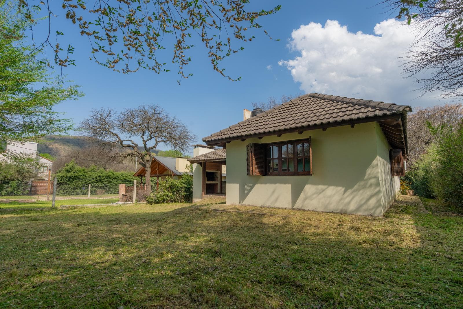 HOUSE FOR SALE IN CUATRO HORIZONTES, VILLA GENERAL BELGRANO—2 BEDROOMS