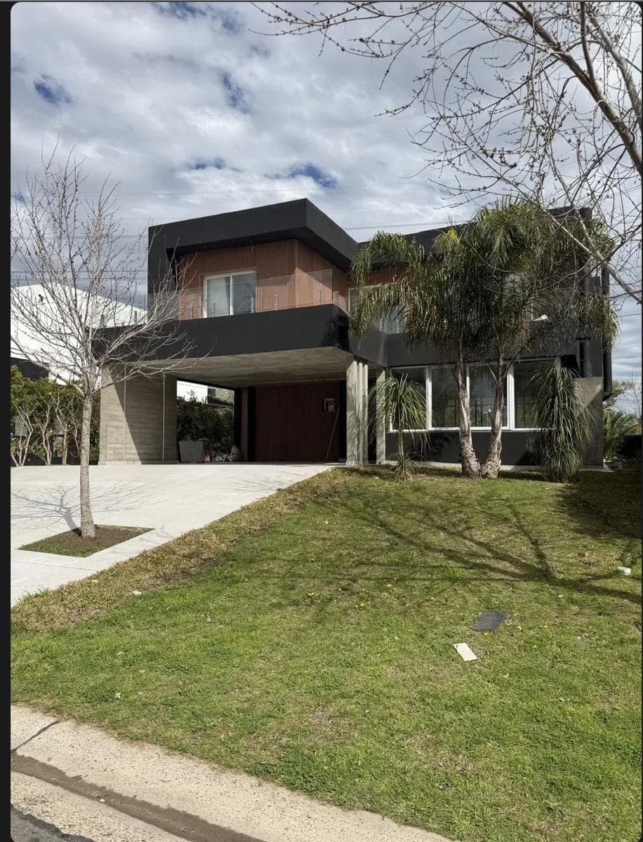 For Sale: House No. 5 in the Las Tipas neighborhood, Nordelta, Tigre