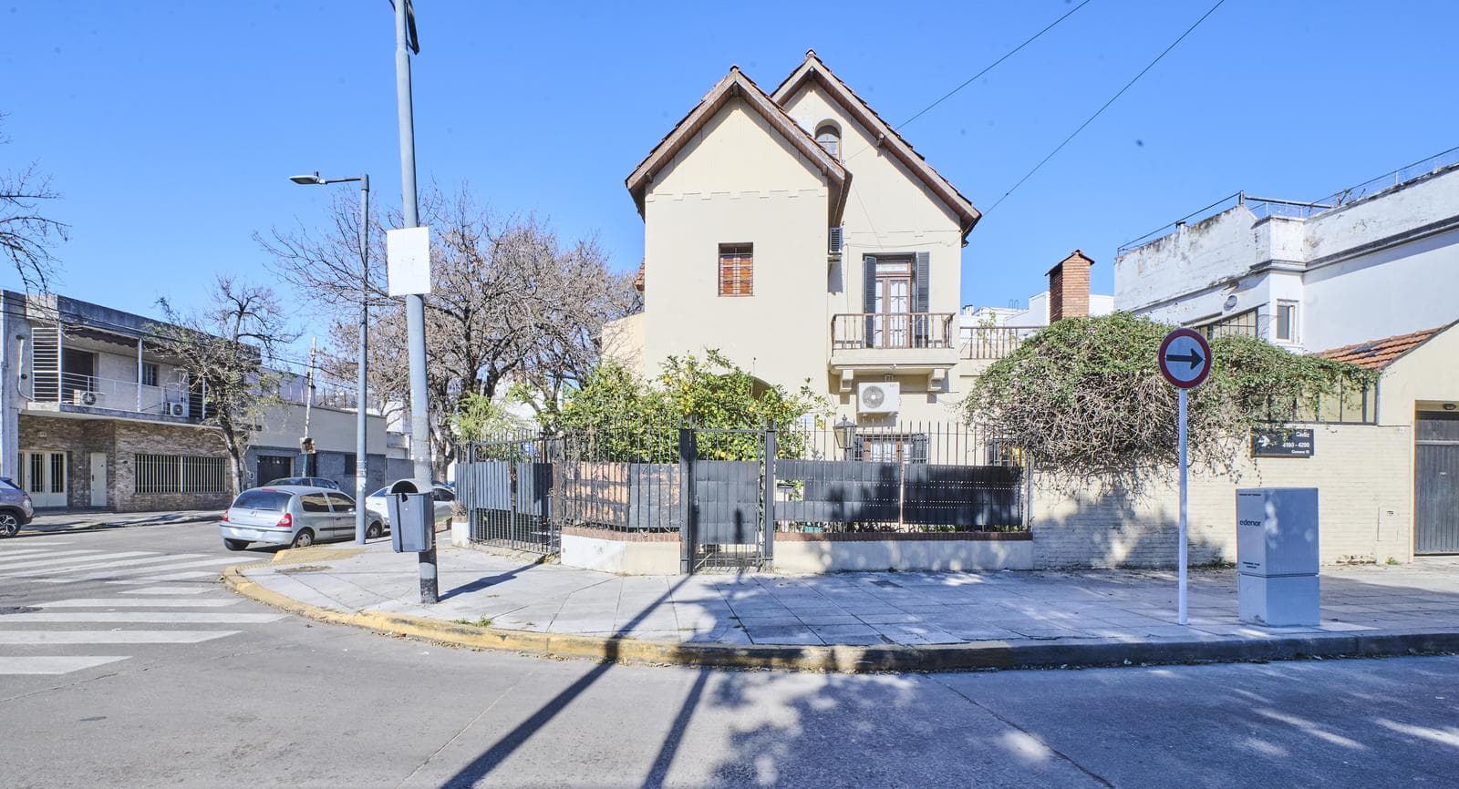 5-Room House for Sale in Parque Chas