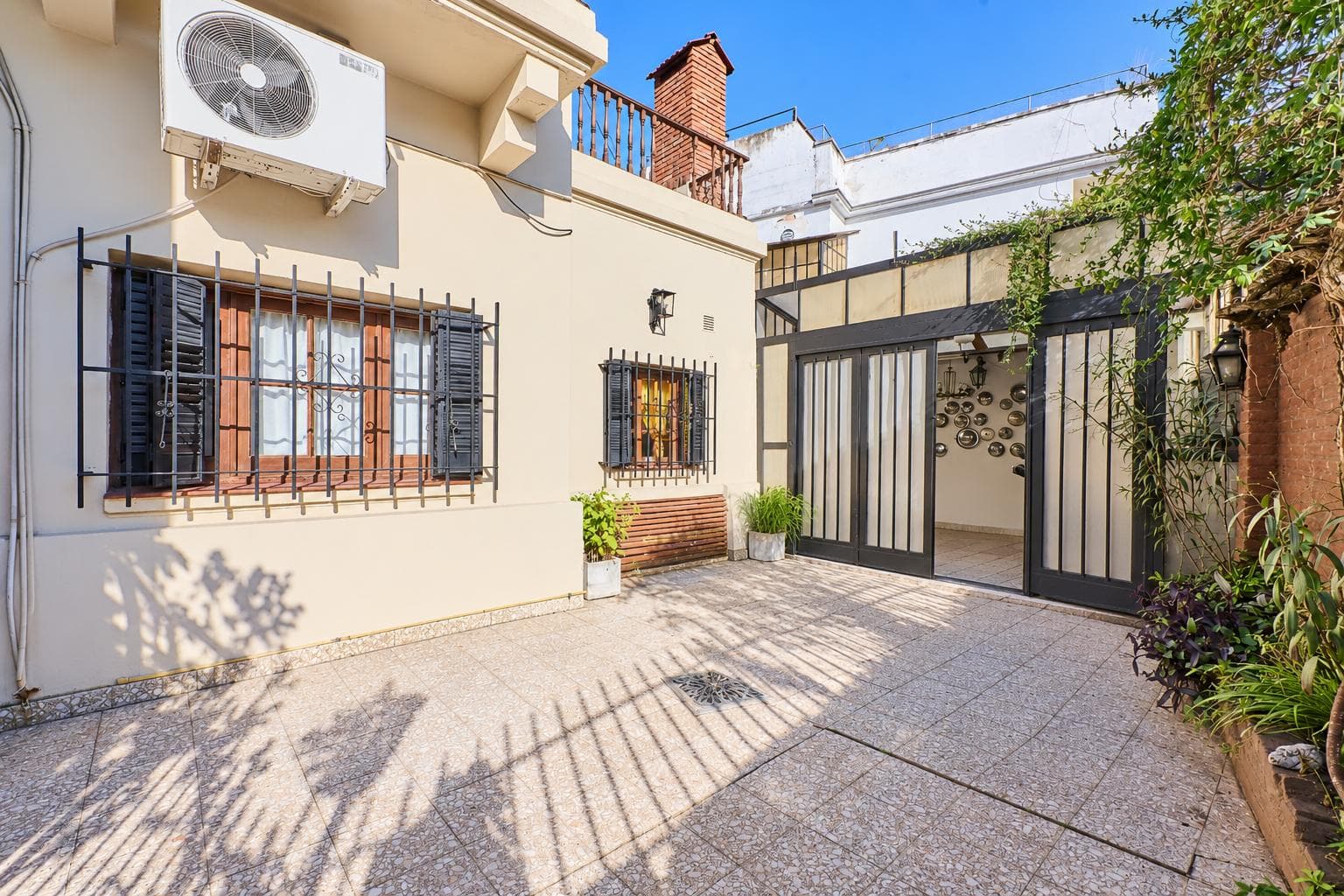 5-Room House for Sale in Parque Chas