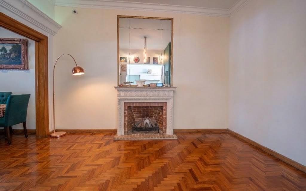 For sale: 2-room apartment in Villa Urquiza on the ground floor, with no maintenance fees
