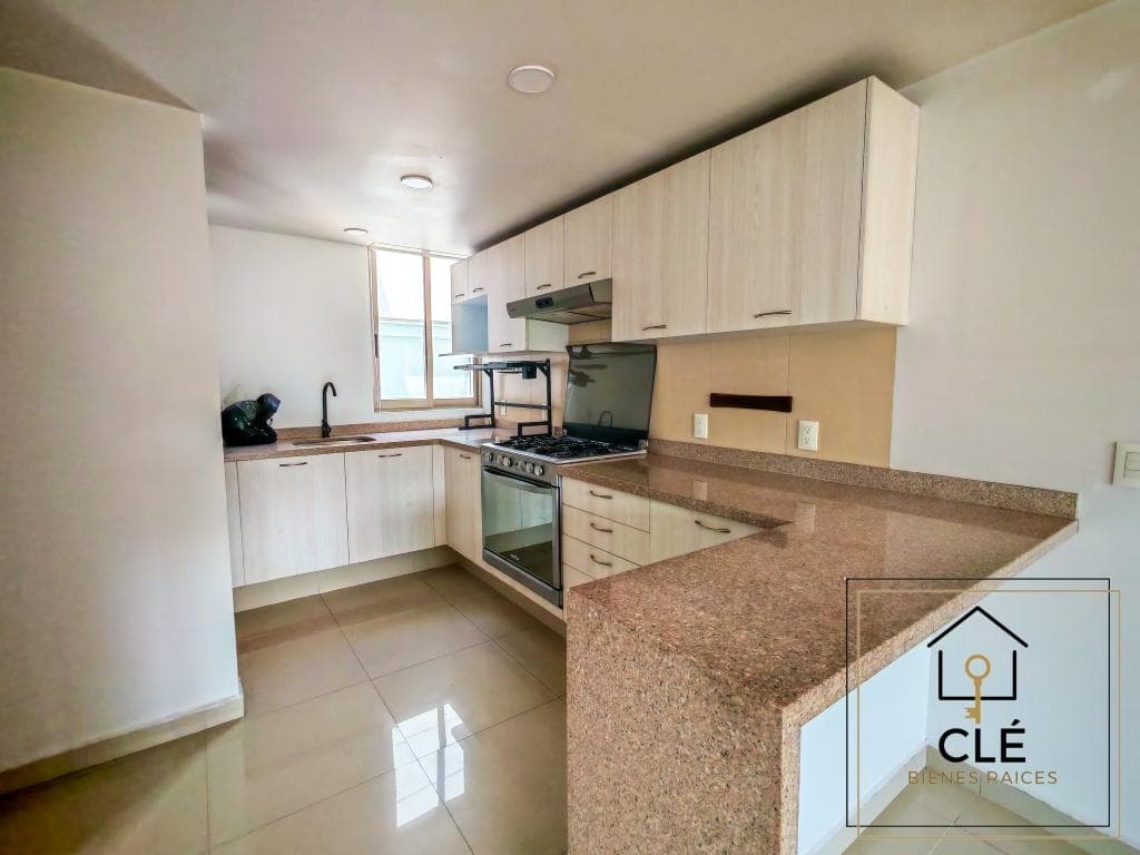 Desierto de los Leones, Atlamaya Neighborhood. 3 bedrooms, 2-car garage, EXCELLENT LOCATION