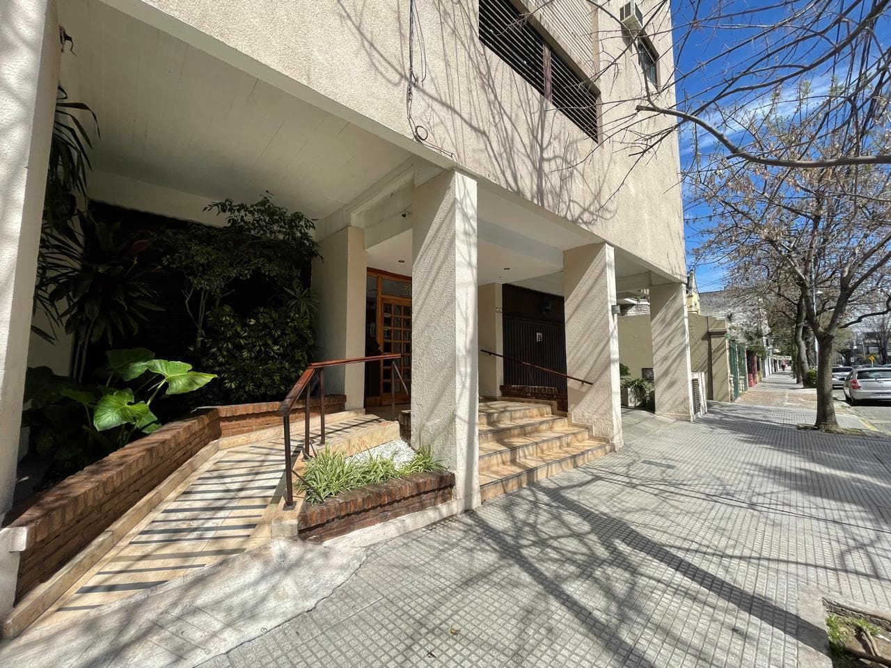 3-Room Apartment for Sale in Villa del Parque