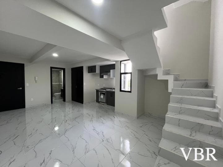 PH with a private rooftop garden for rent near Azteca Stadium