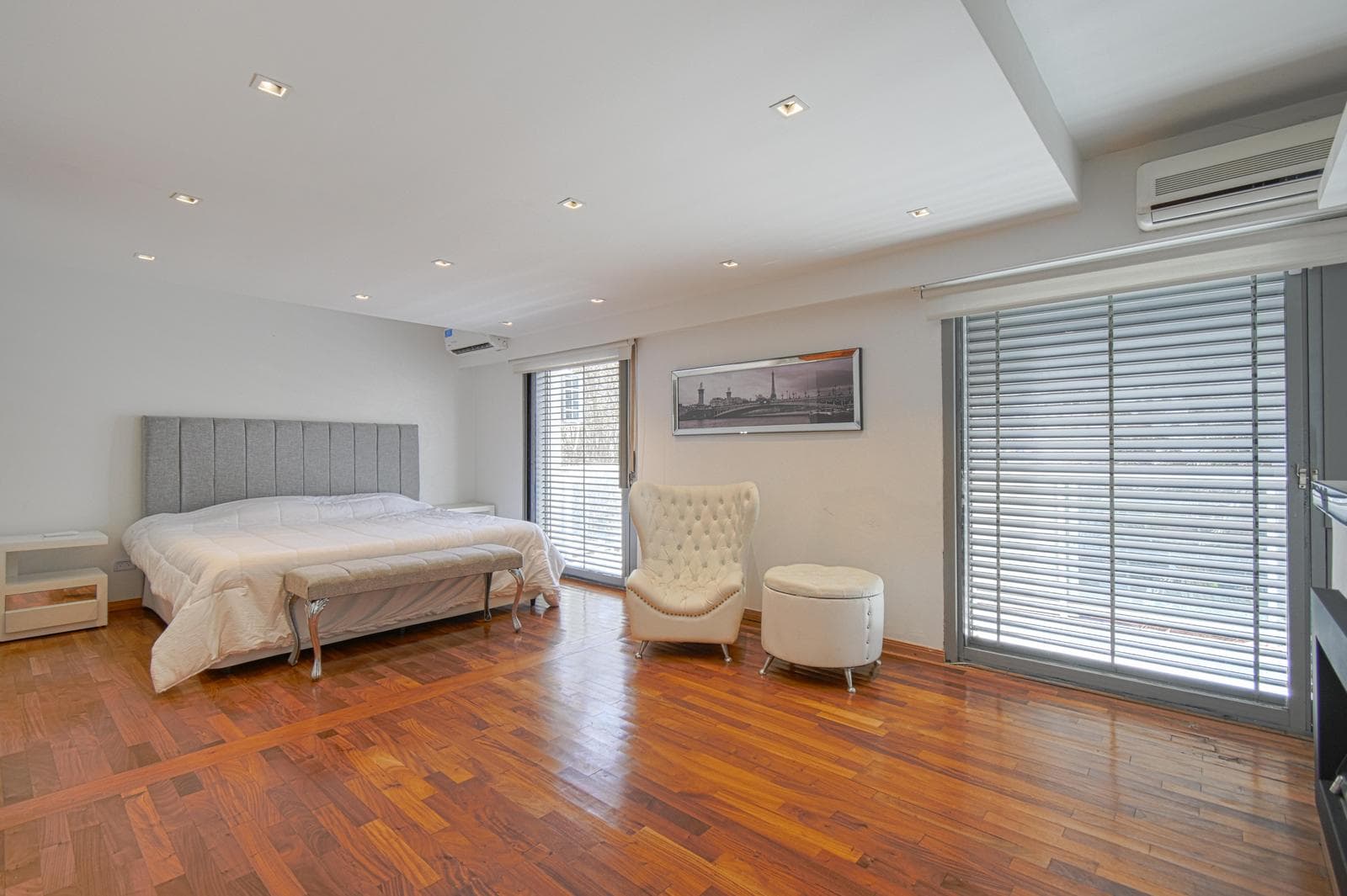 4-Room Chalet for Sale in Nuñez. Renovated.