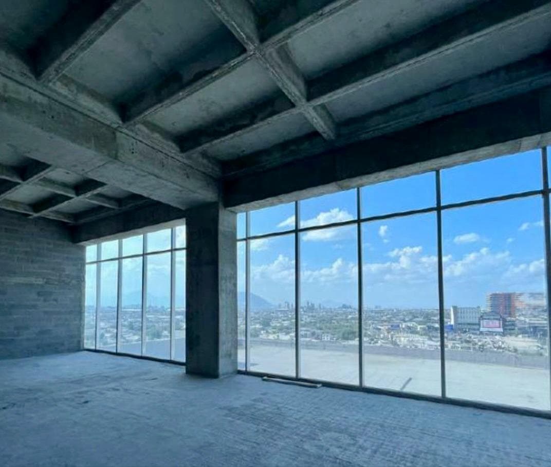OFFICE SPACE FOR RENT AND SALE IN MONTERREY/ACROSS FROM FUNDIDORA PARK