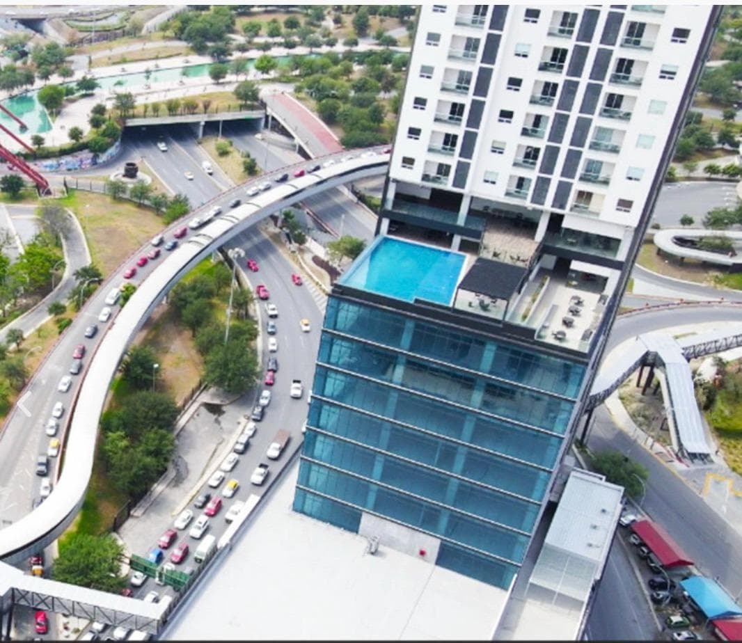 OFFICE SPACE FOR RENT AND SALE IN MONTERREY/ACROSS FROM FUNDIDORA PARK