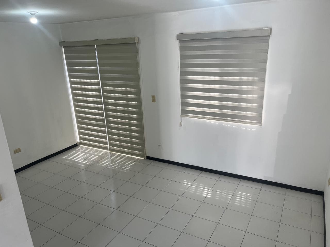 HOUSE FOR RENT IN THE LAS ESTANCIAS RESIDENTIAL COMPLEX