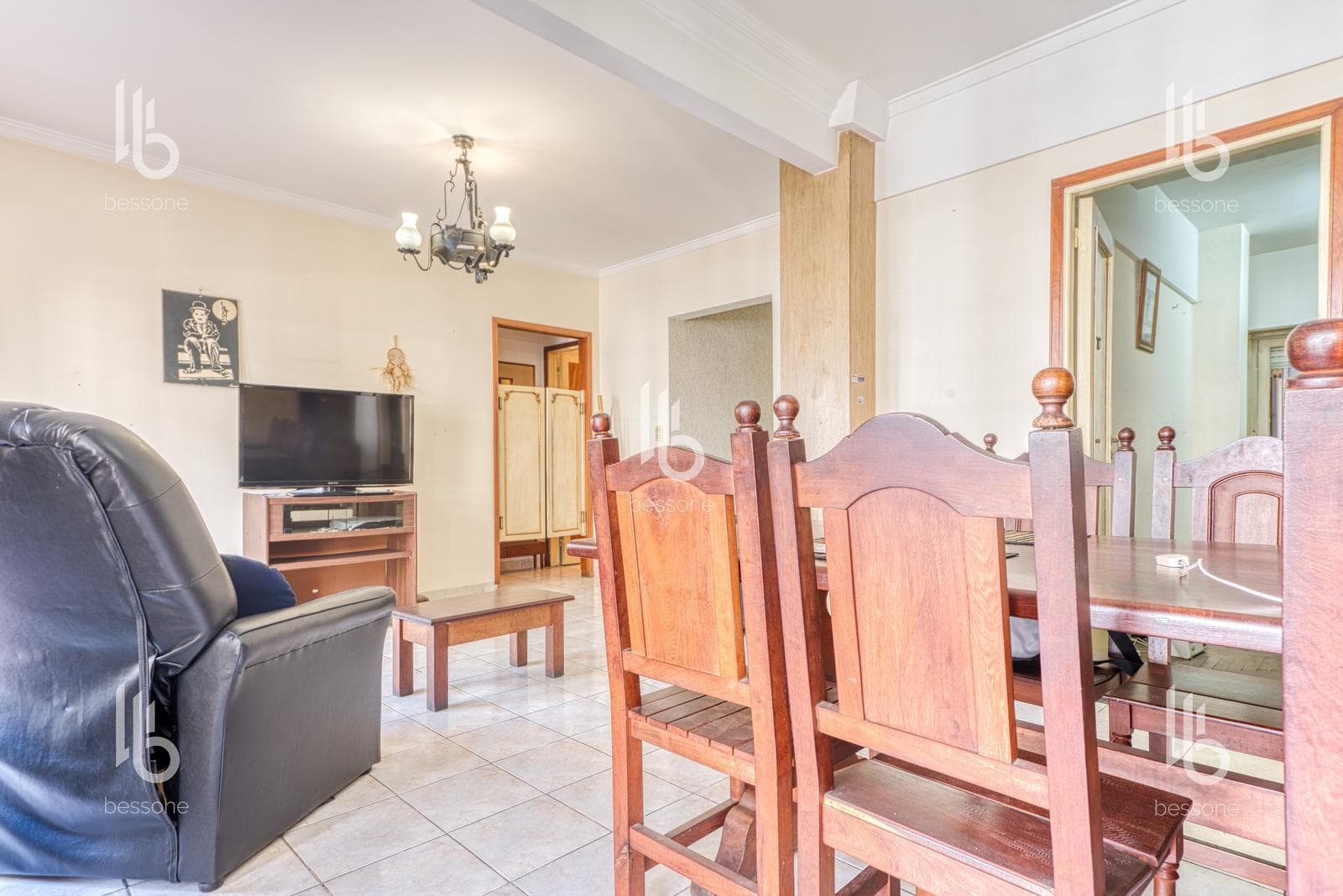 3-Room Apartment with Balcony on Plaza Mitre