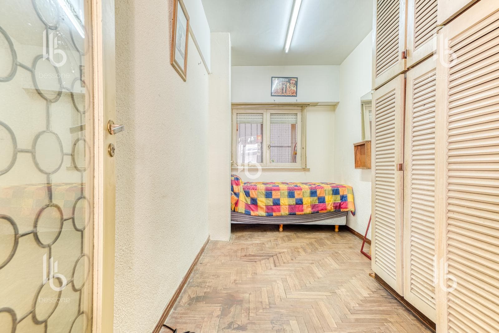 3-Room Apartment with Balcony on Plaza Mitre