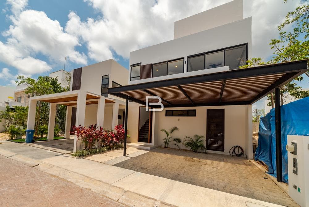 House for Sale with a Beautiful View in Cancún