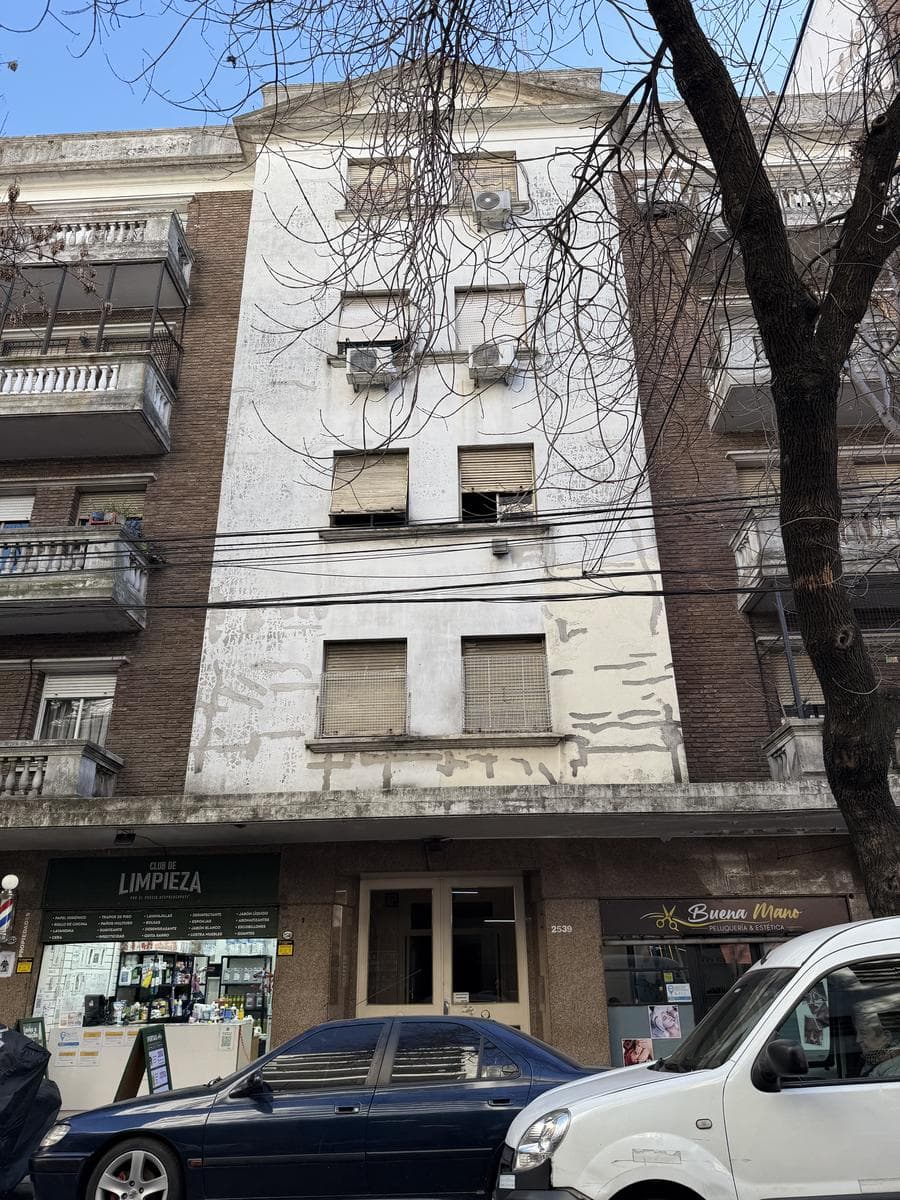 3-ROOM APARTMENT IN FLORES NORTE, BUENOS AIRES CITY