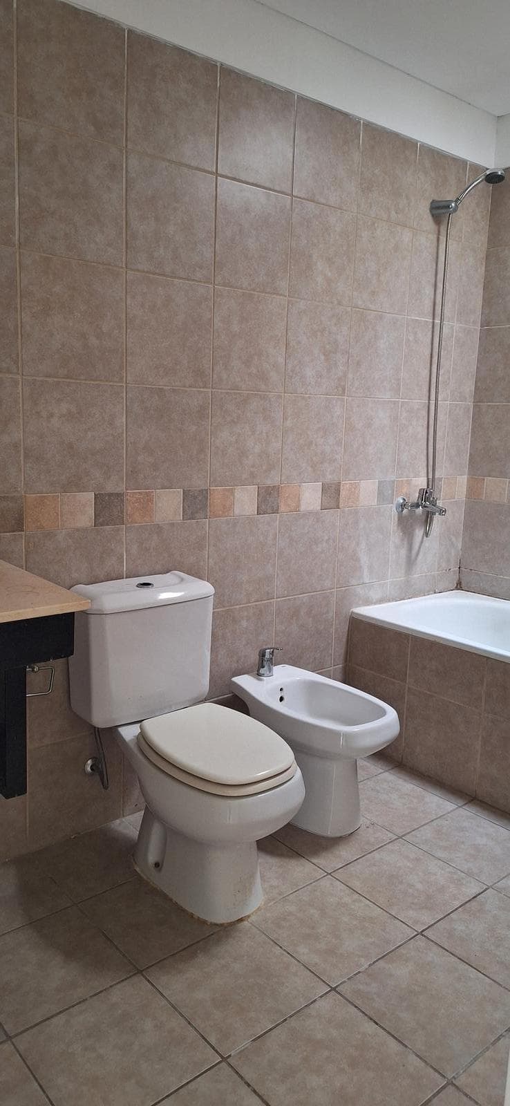3-Bedroom Duplex with Private Garden - Pellegrini Village