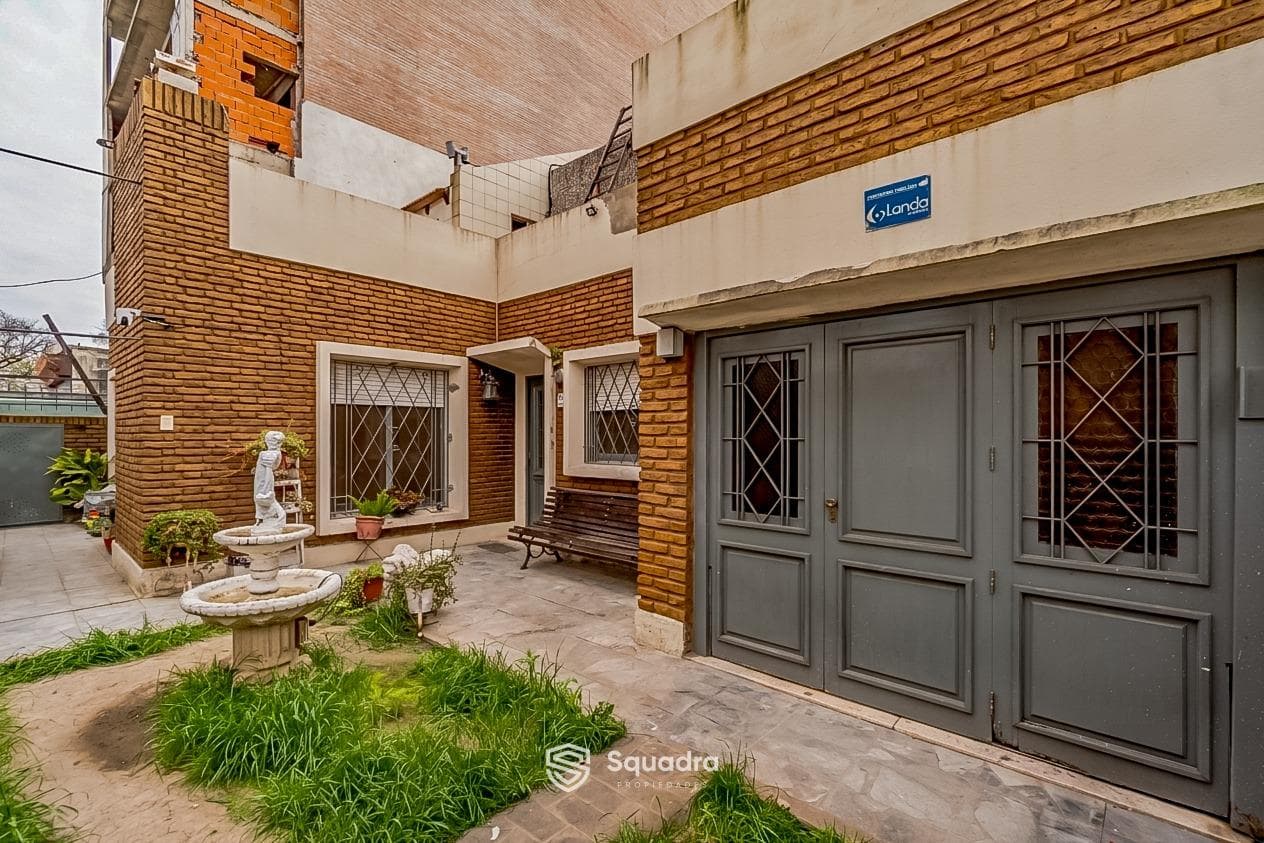 FOR SALE | TRADE - 3-bedroom house with a yard - Roque Saenz Peña, Rosario - QUALIFIES FOR A MORTGAGE.