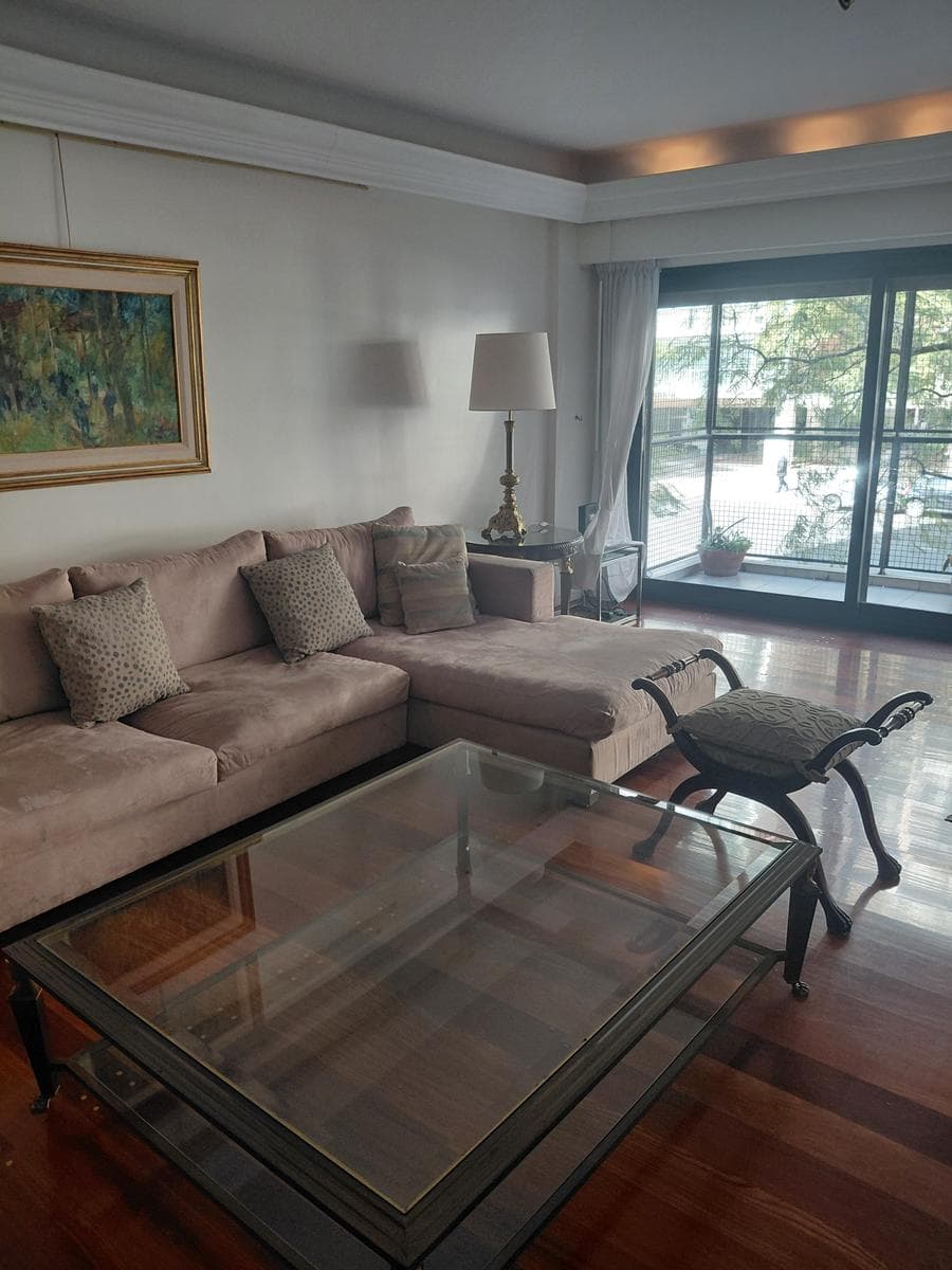 Figeroa Alcorta 3000: Spectacular Front-Facing Apartment, Fully Furnished