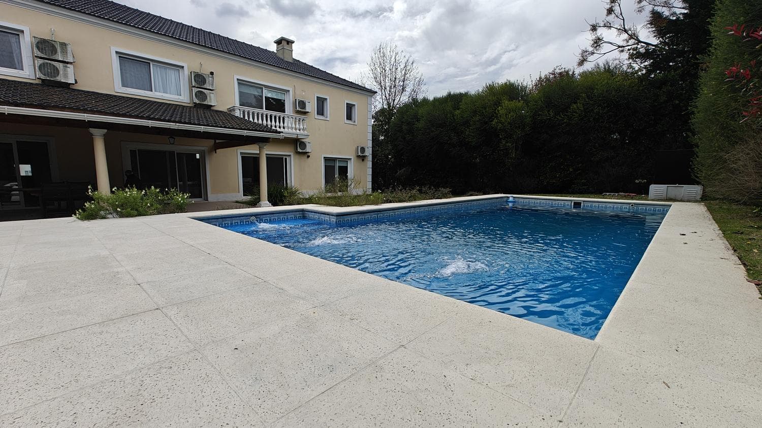 House for Rent in La Lomada | 3 bedrooms, home office | Garden and pool