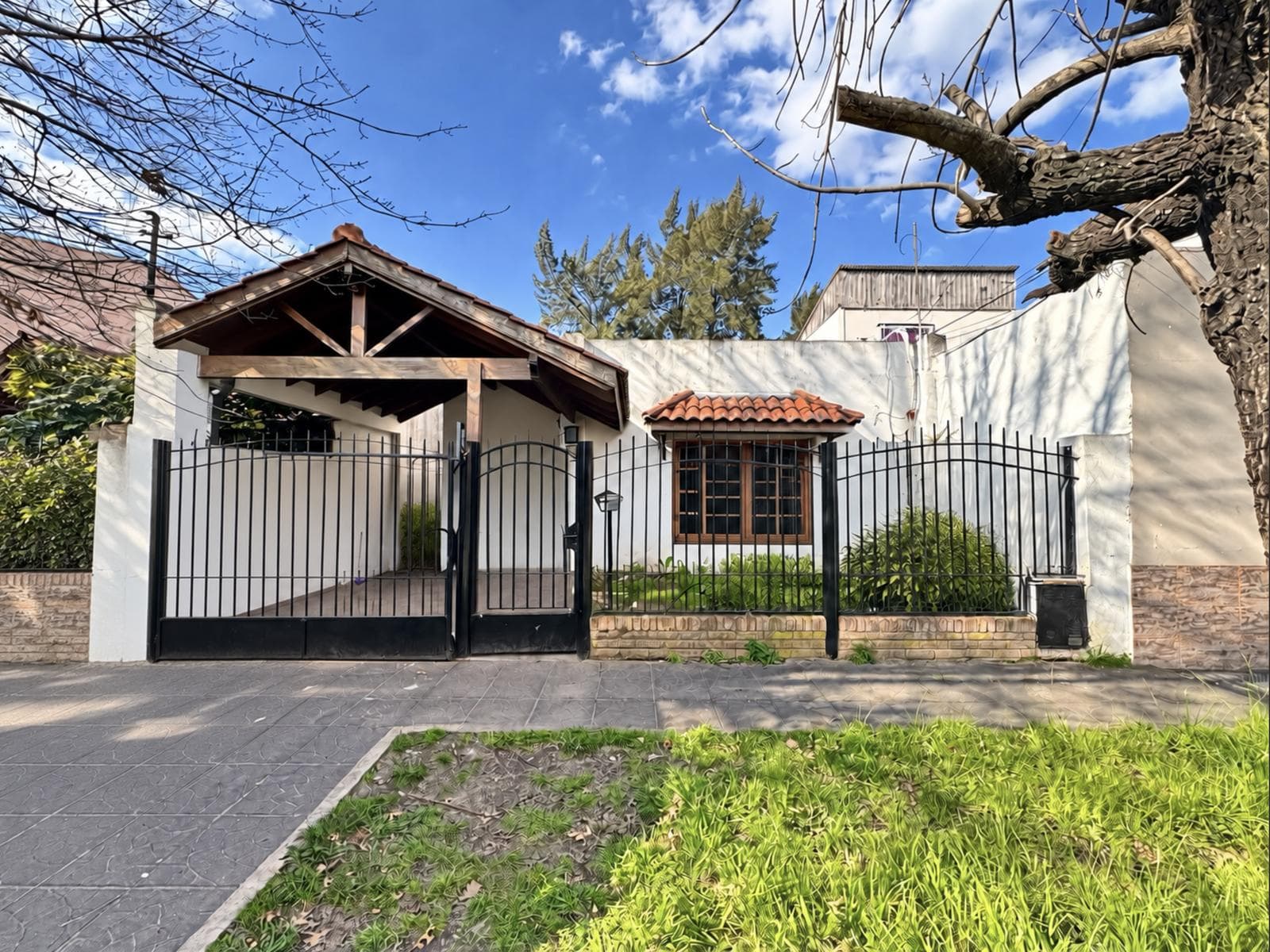 3-Bedroom House for Sale with Pool in Adrogue