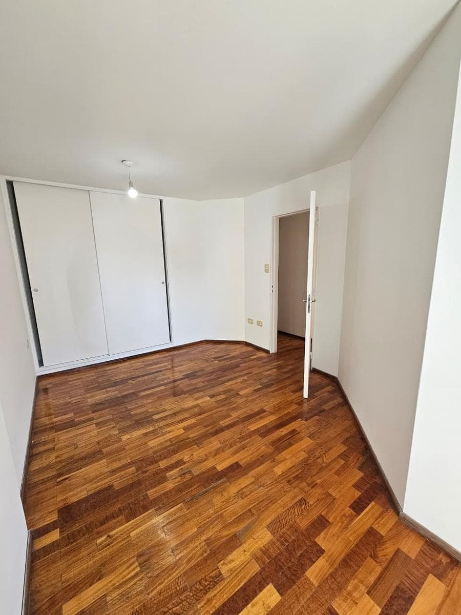 2-bedroom apartment for rent in the Güemes neighborhood with a balcony