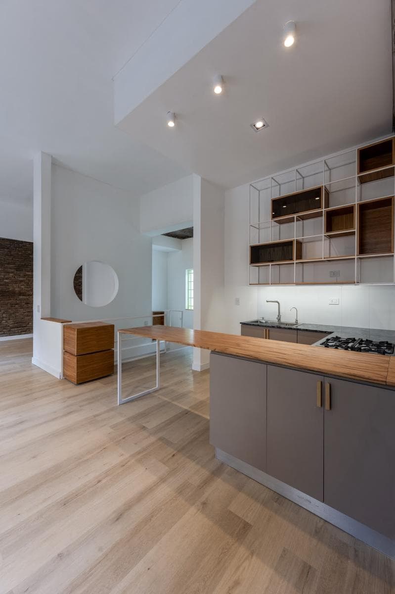 PH for sale at 1600 Sarmiento