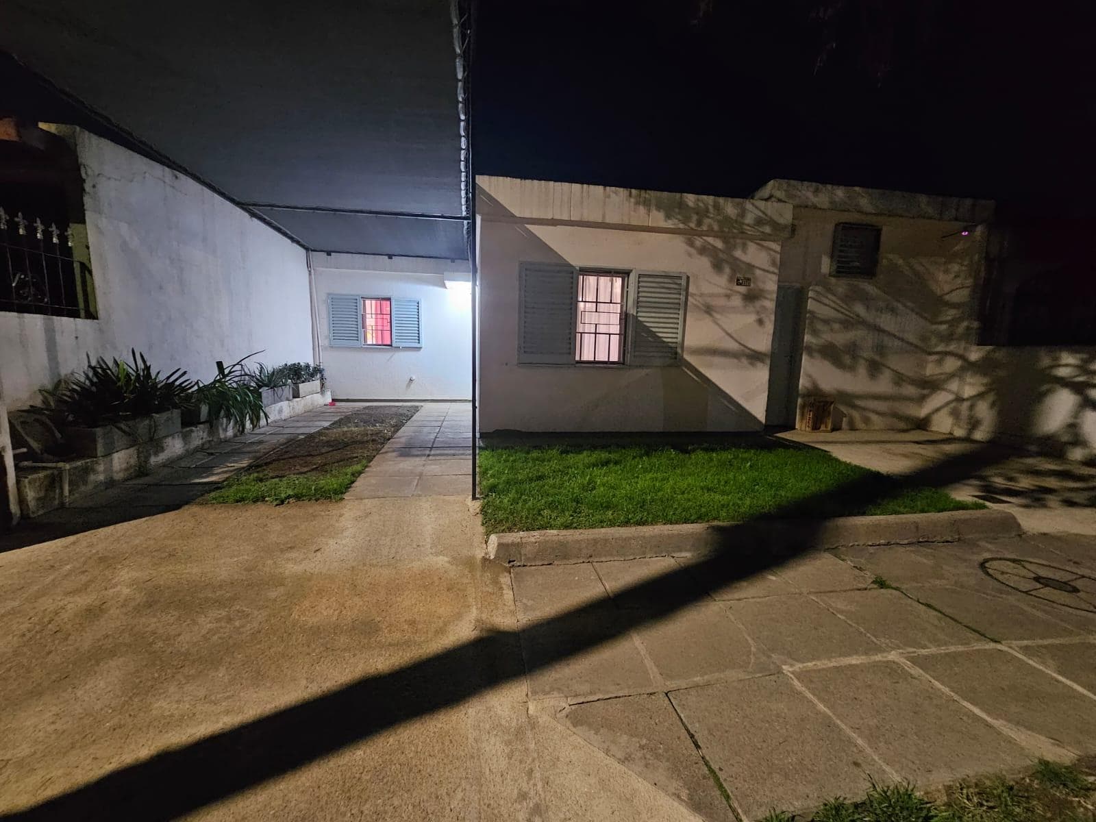 Venta casa tres dormitorios Barrio Inaudi