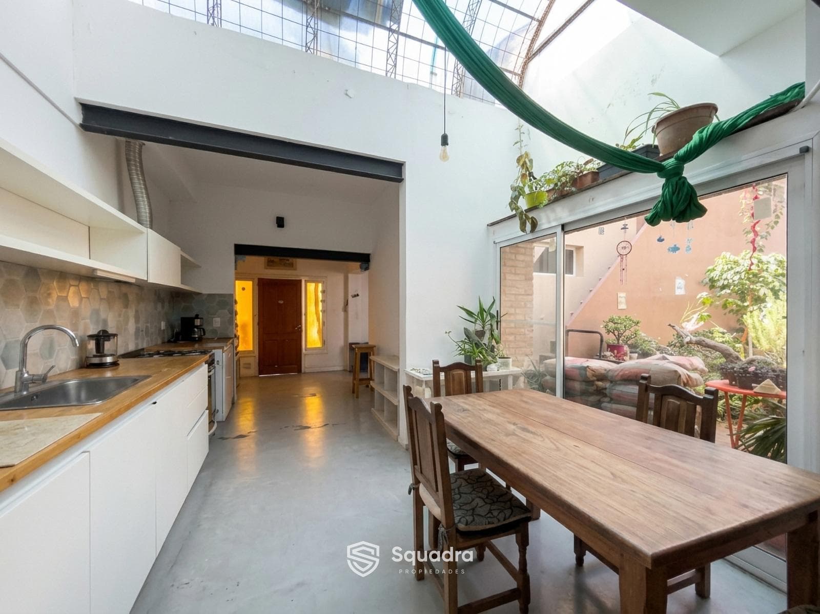 FOR SALE - Single-story 3-bedroom house with a green patio - Alberdi neighborhood, Rosario.