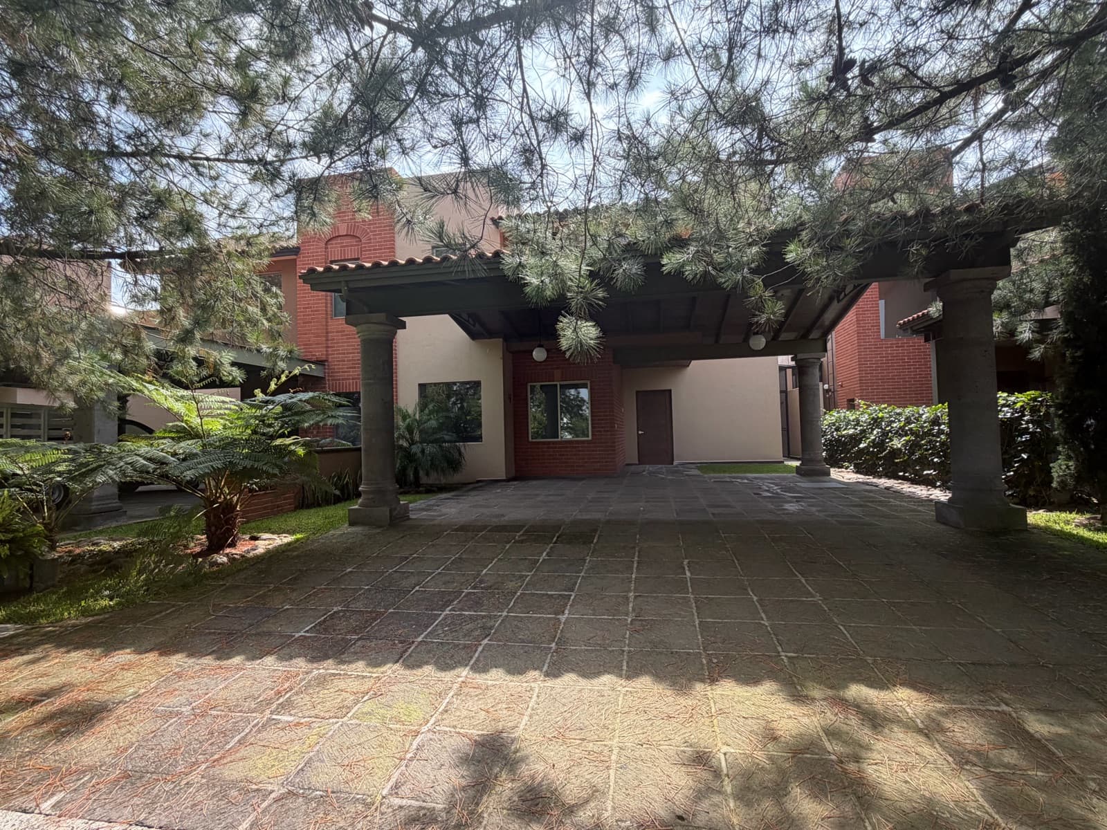 House - Jesús Del Monte Village