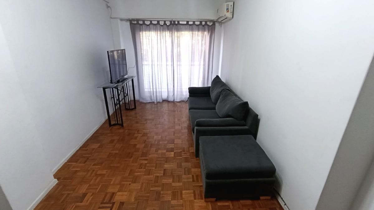 FOR RENT. 2-room apartment in Almagro