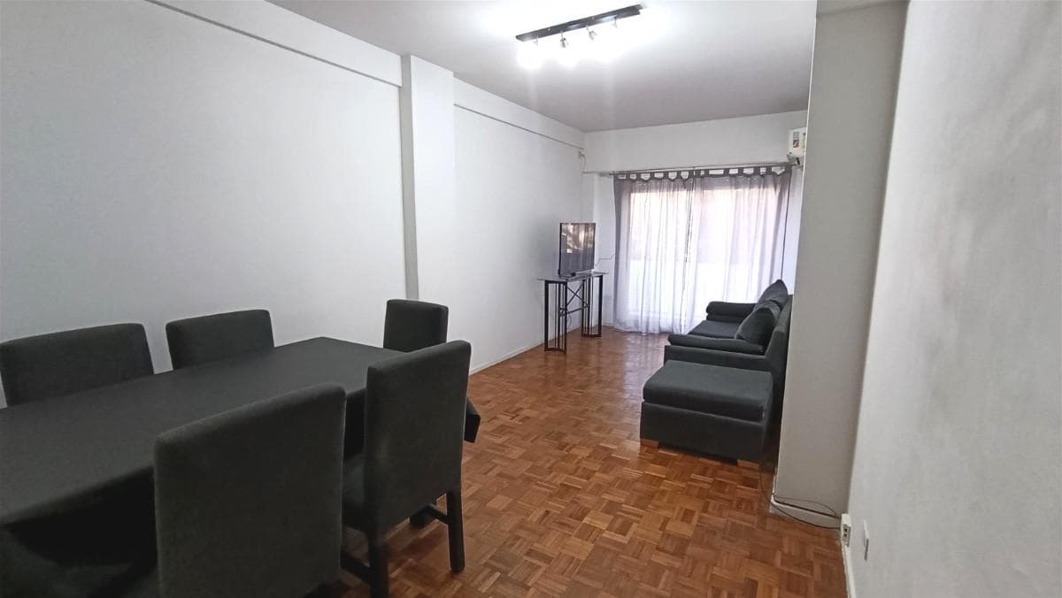 FOR RENT. 2-room apartment in Almagro