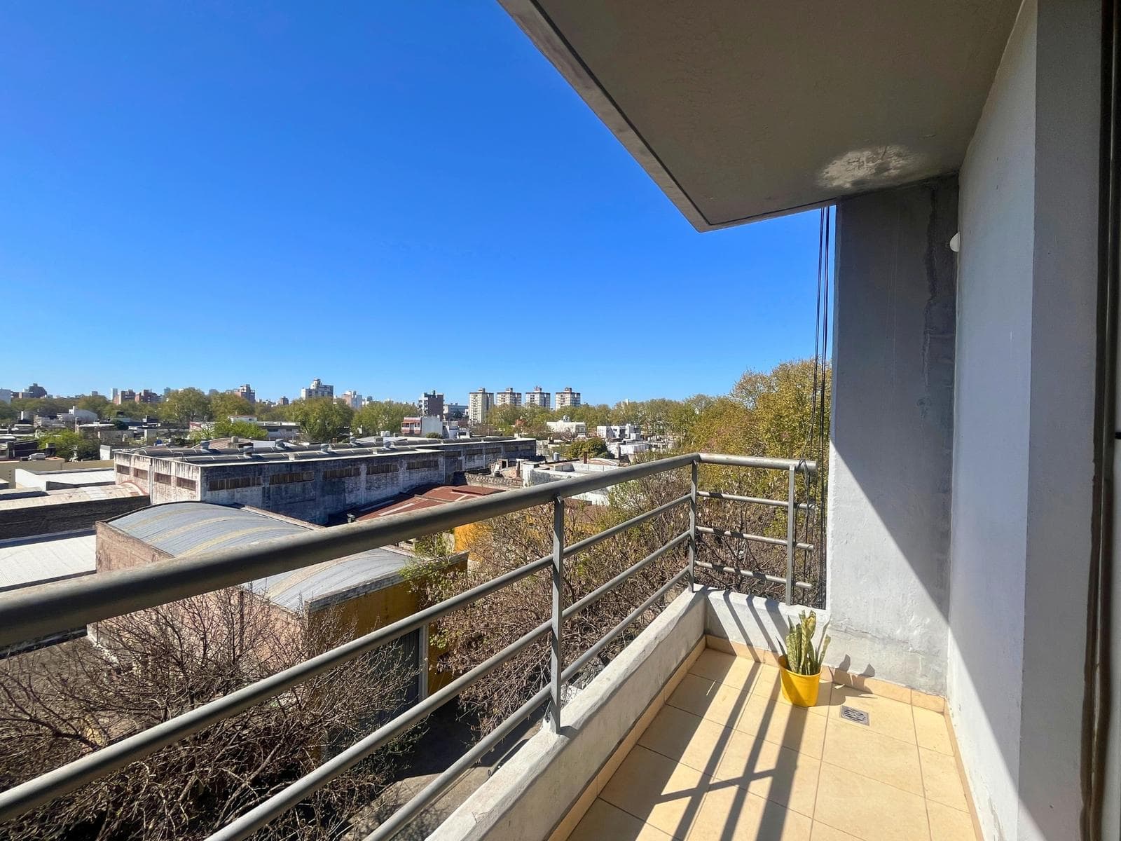 FOR SALE: FURNISHED STUDIO APARTMENT WITH A SPACIOUS BALCONY FACING THE STREET