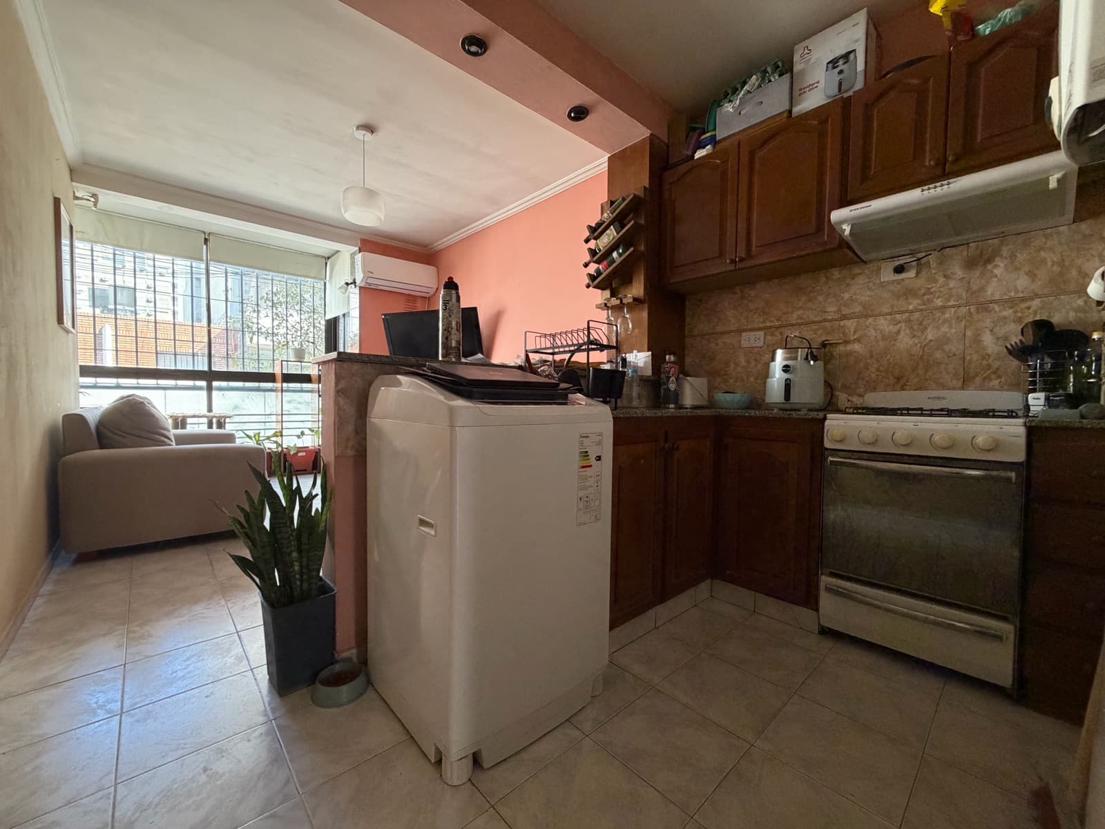 2-BEDROOM APARTMENT FOR SALE ON A STAIRCASE IN THE RÍO NEIGHBORHOOD