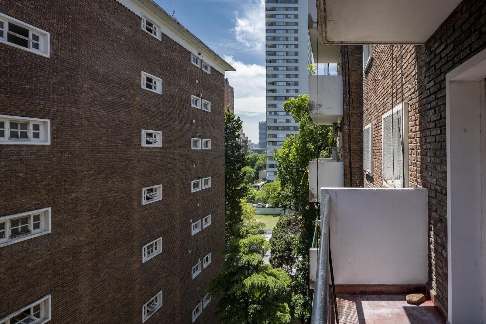 3-ROOM APARTMENT FOR SALE WITH BALCONY