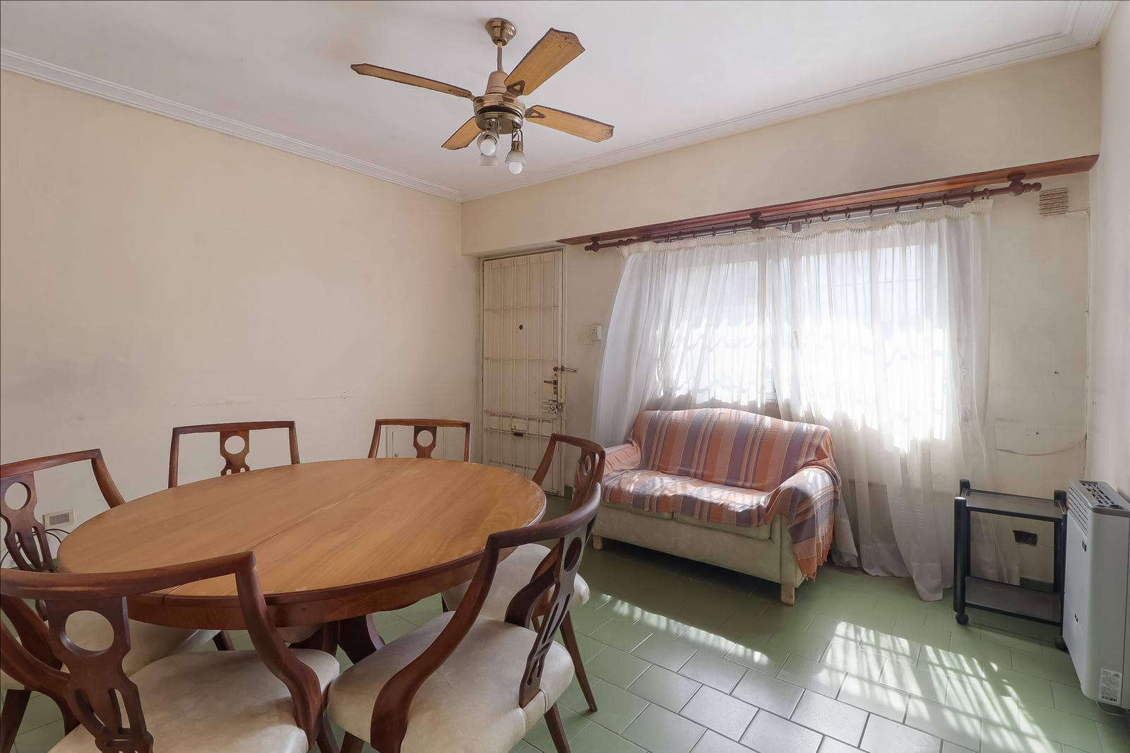 Casa lote propio 8.66 x 24mts en venta Villa Pueyrredon