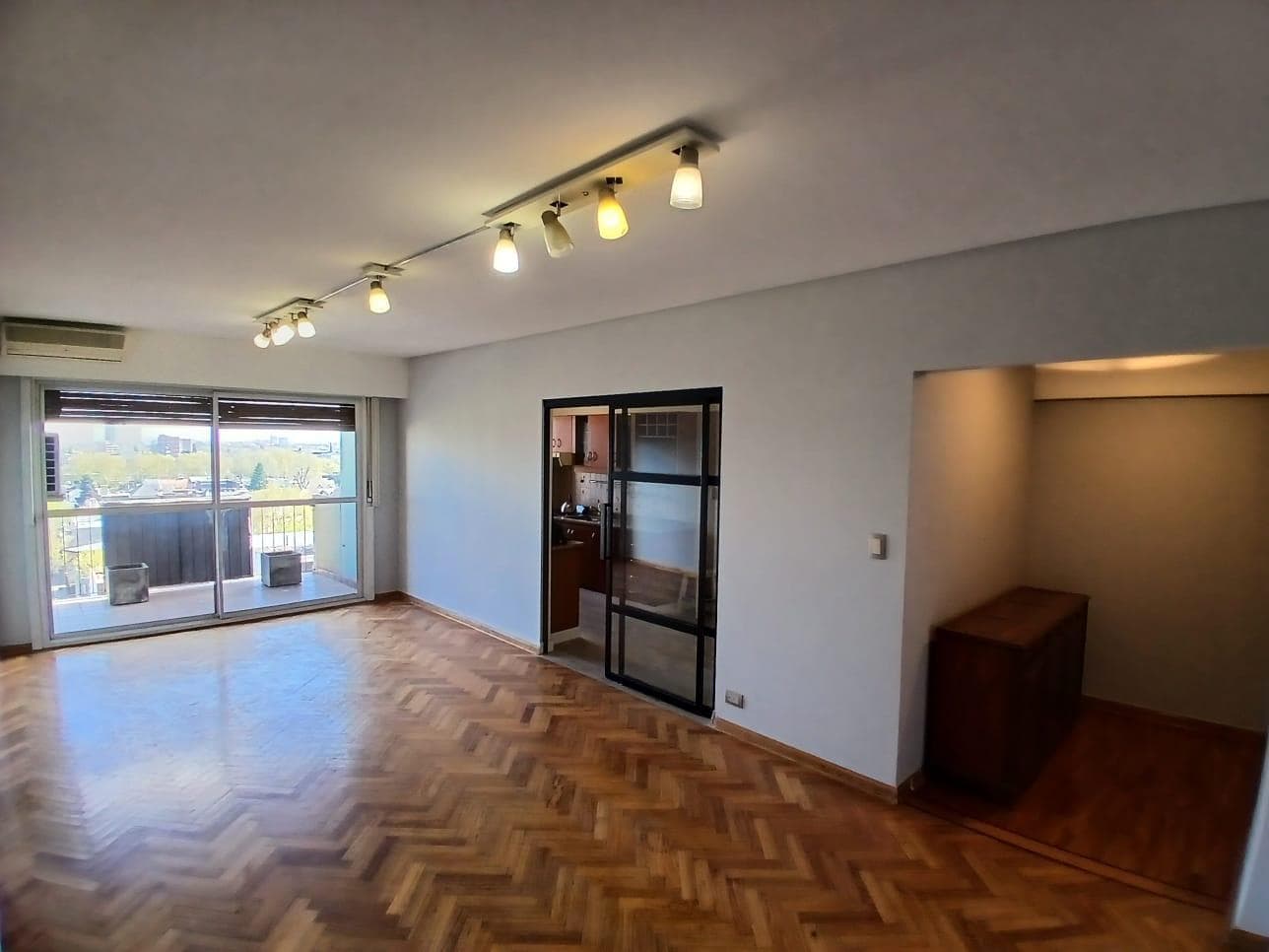 For Sale: 3-room apartment with garage. Villa Devoto