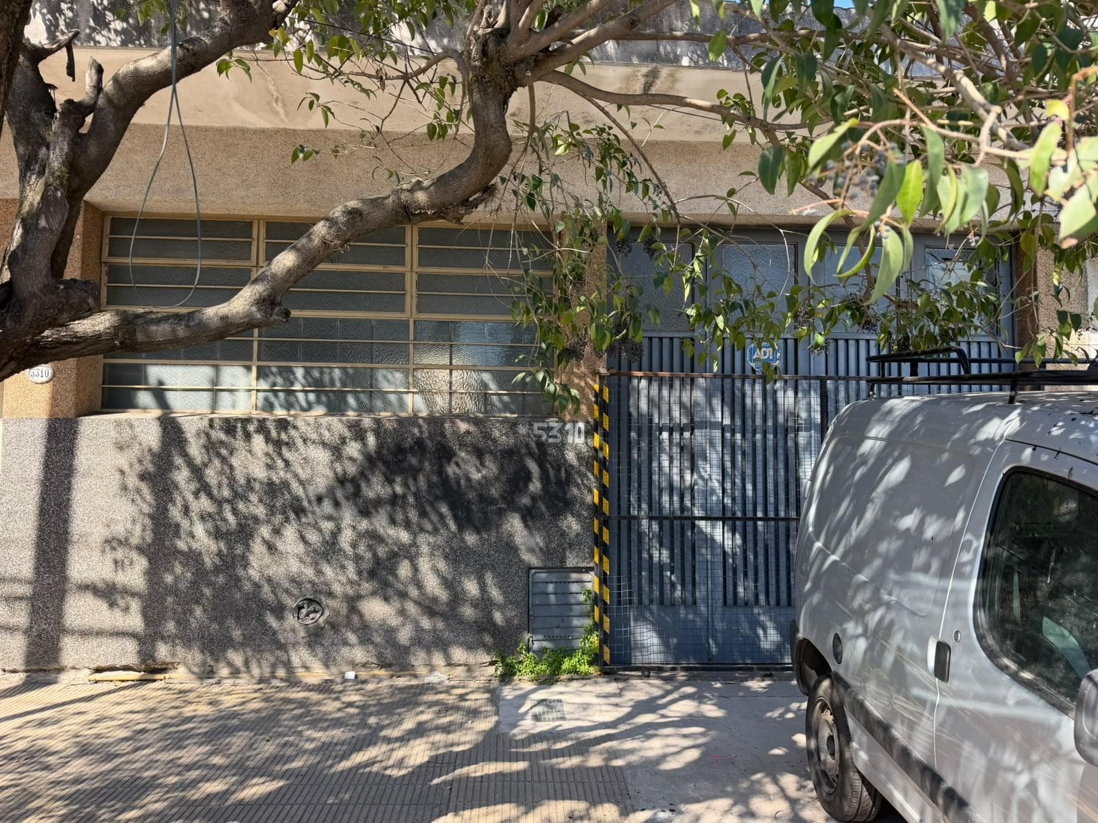 Warehouse for rent in Caseros
