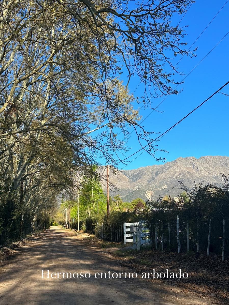 House for Sale in Las Rabonas, 10 Meters from the Lake, with a Pool Apartment