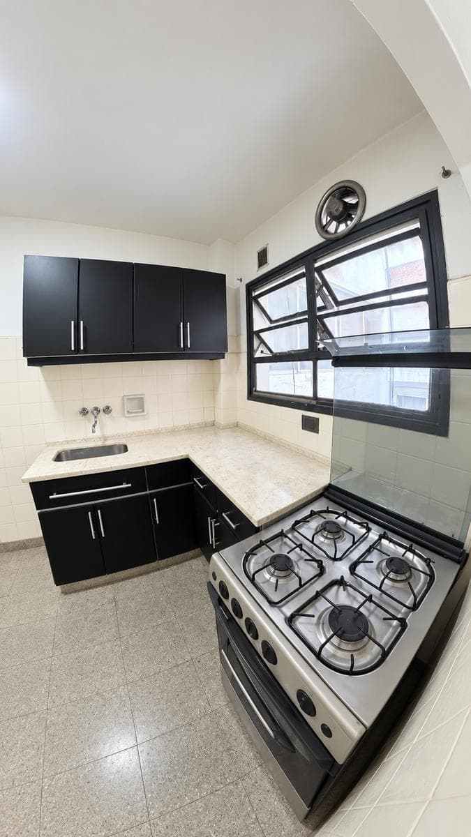 Central 2-room apartment for rent in Ramos Mejía Norte