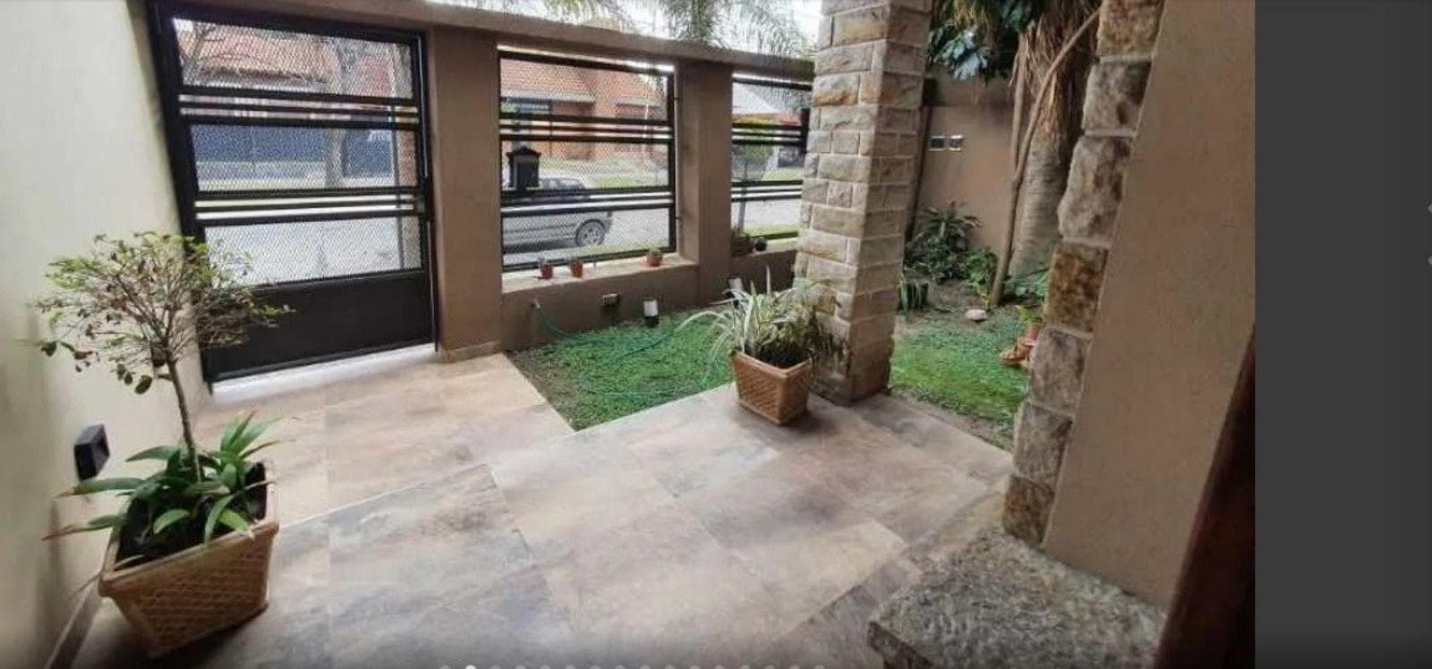 House for Sale in Haedo, 6 Rooms