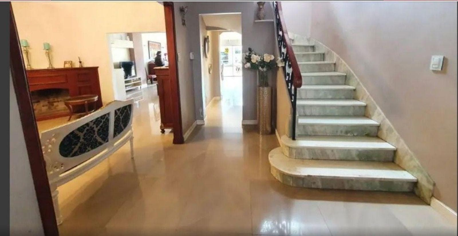 House for Sale in Haedo, 6 Rooms