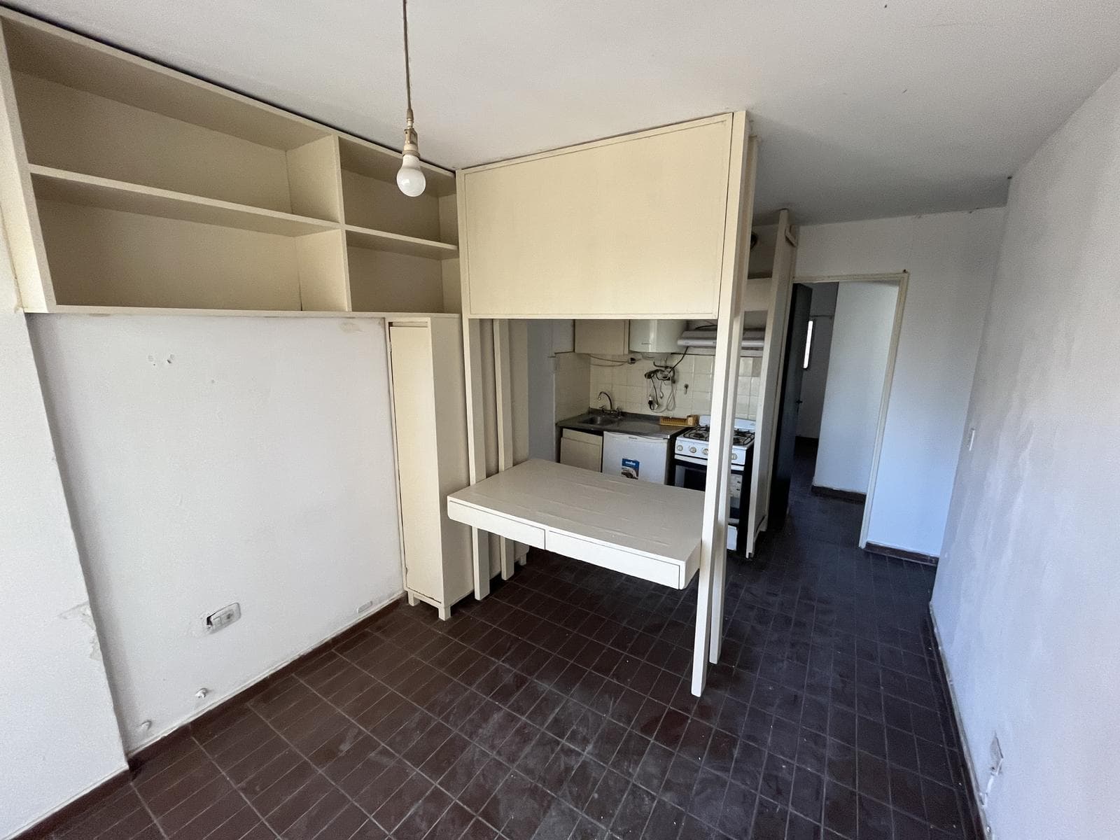 1-Bedroom Apartment for Rent with Balcony - 710 San Juan Blvd., Güemes Neighborhood, Córdoba City