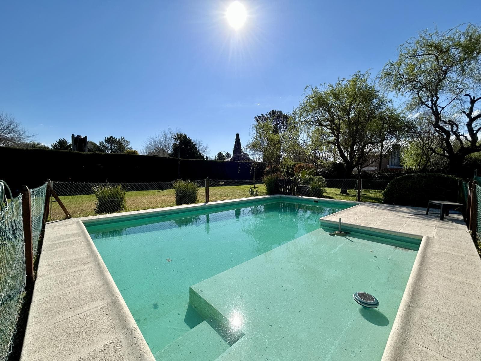House for Sale in Funes – Las Quintas Neighborhood | Large lot and outdoor spaces.