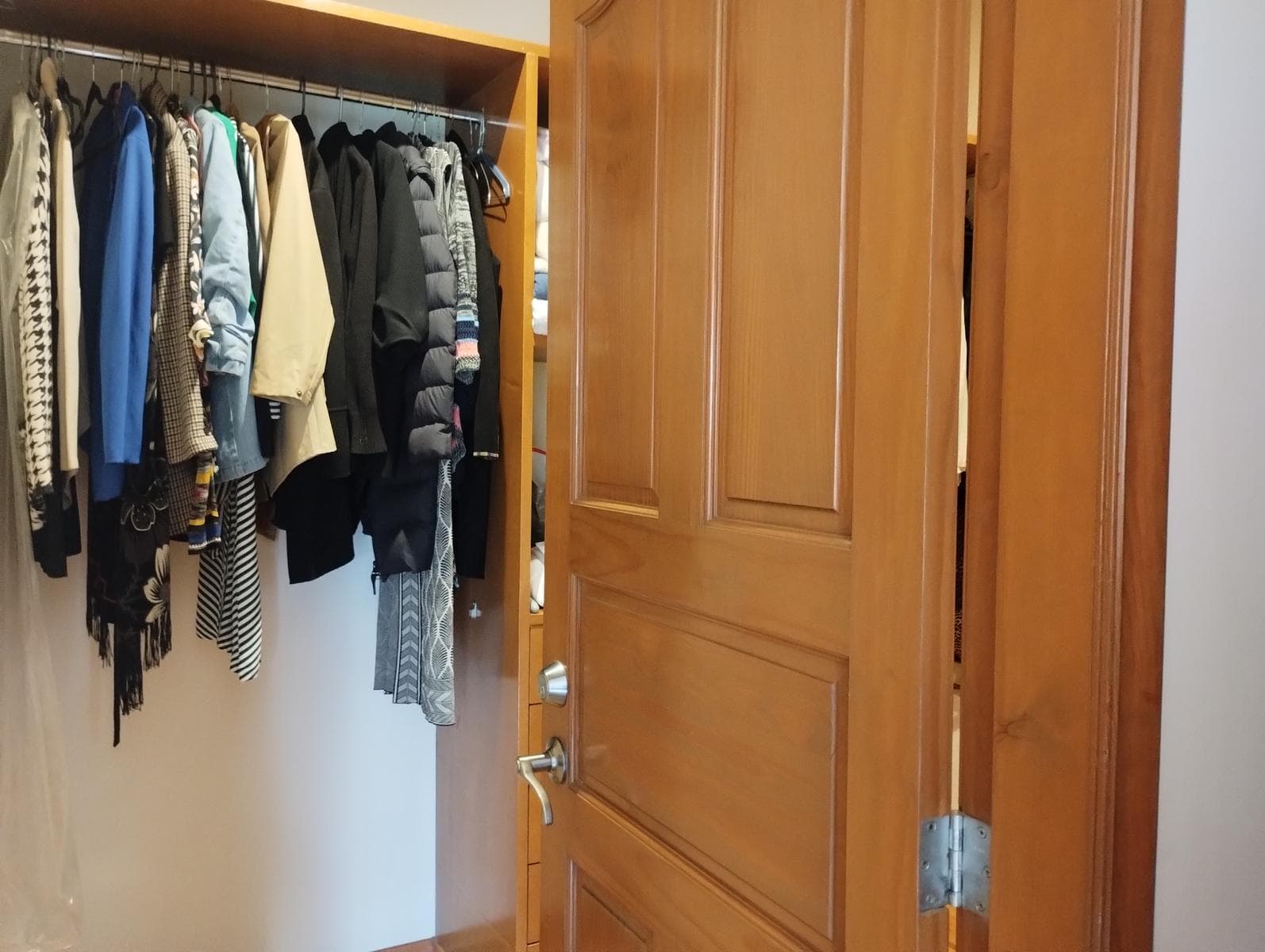 Furnished Room for Female Executives