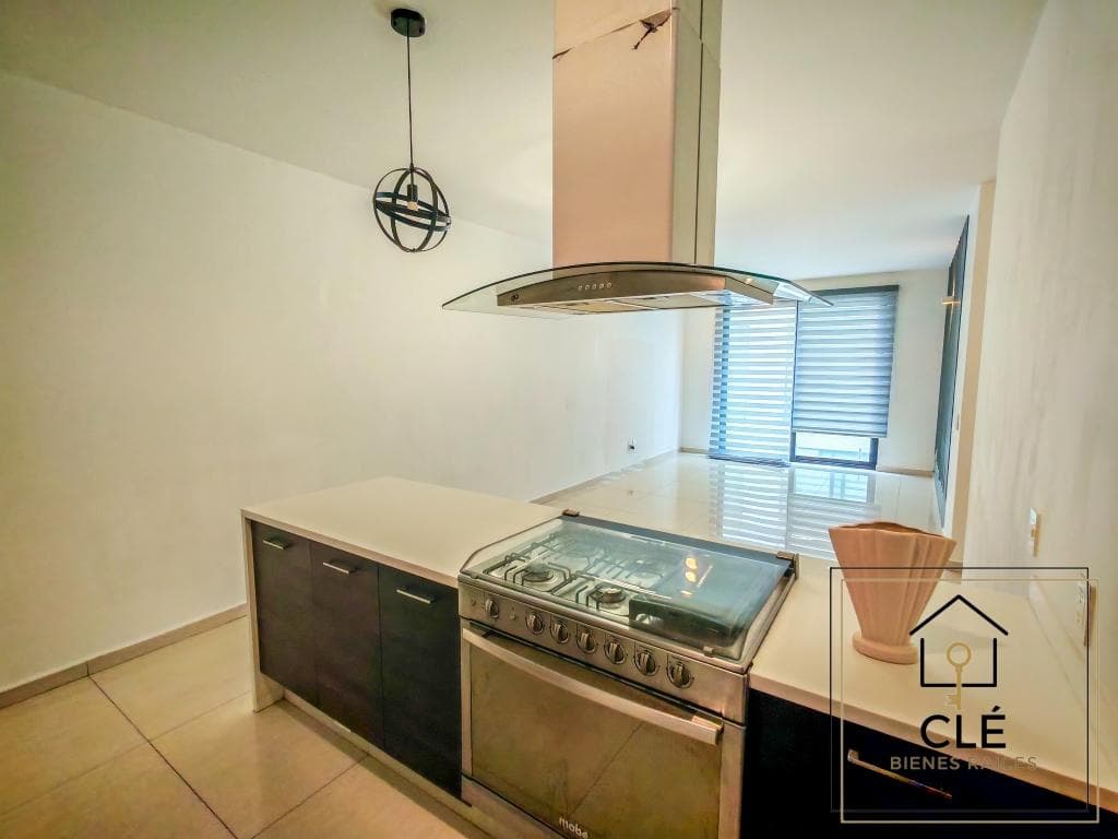 Av. Coyoacán, Col. Del Valle Sur. 100 m², 2 parking spaces, IN A GREAT LOCATION